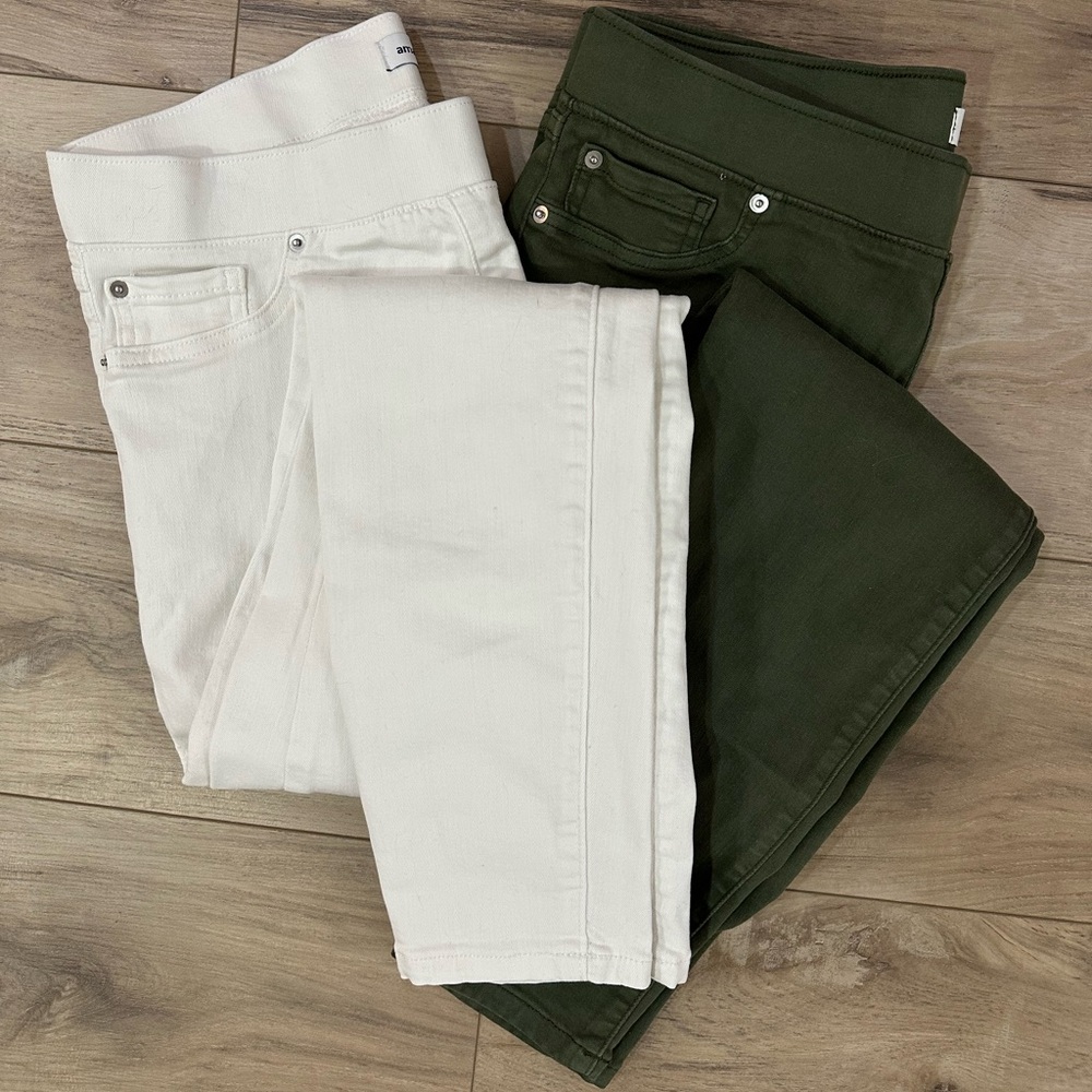 Amazon Essentials Women's Pull-On Skinny Jeans in White and Green (Bundle)
